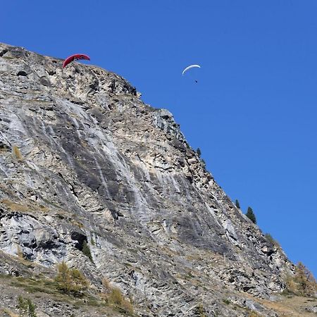 Appartement Au Centre De Zermatt Dış mekan fotoğraf