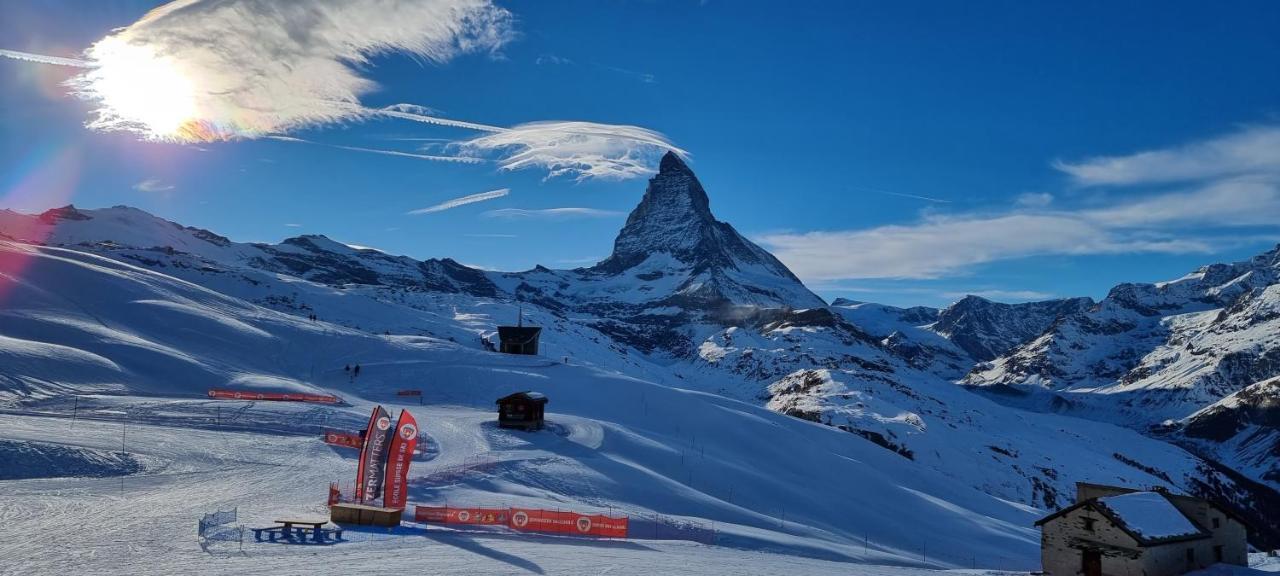 Appartement Au Centre De Zermatt Dış mekan fotoğraf